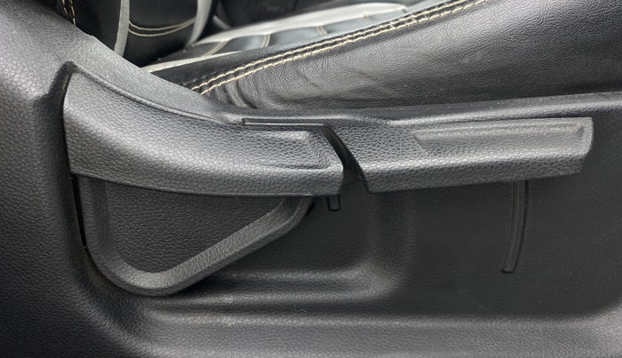 2023 KIA SELTOS  HTK PLUS 1.5 DIESEL IMT, Diesel, Manual, 91,645 km, Driver Side Adjustment Panel