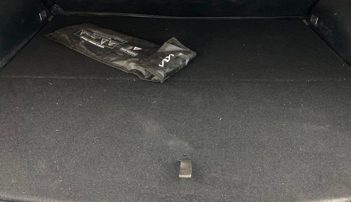 2023 KIA SELTOS  HTK PLUS 1.5 DIESEL IMT, Diesel, Manual, 91,645 km, Boot Inside