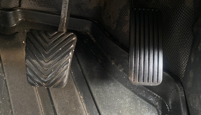 2023 KIA SELTOS  HTK PLUS 1.5 DIESEL IMT, Diesel, Manual, 91,645 km, Pedals