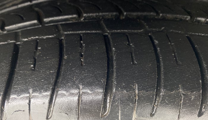 2023 KIA SELTOS  HTK PLUS 1.5 DIESEL IMT, Diesel, Manual, 91,645 km, Right Front Tyre Tread