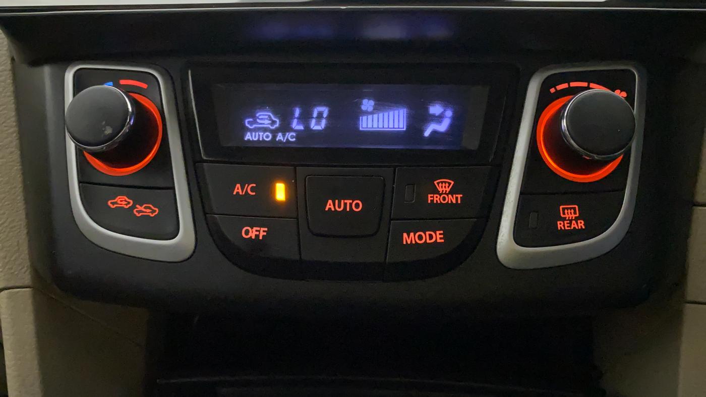 2016 Maruti Ciaz ZXI AT, Petrol, Automatic, 1,03,198 km, Automatic Climate Control