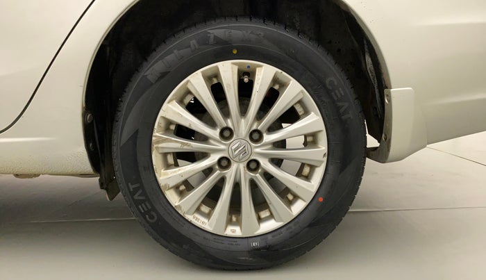 2016 Maruti Ciaz ZXI AT, Petrol, Automatic, 1,03,198 km, Left Rear Wheel