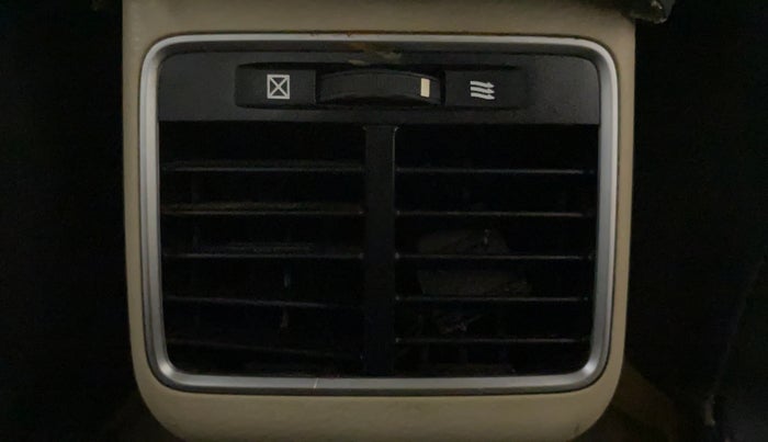 2016 Maruti Ciaz ZXI AT, Petrol, Automatic, 1,03,198 km, Rear AC Vents