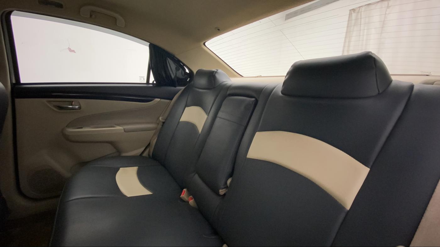 2016 Maruti Ciaz ZXI AT, Petrol, Automatic, 1,03,198 km, Right Side Rear Door Cabin