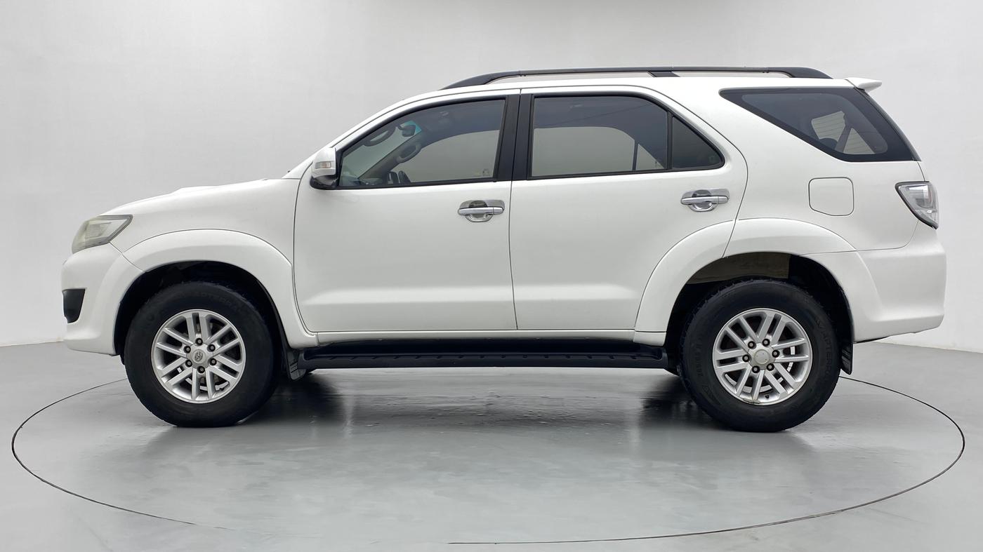 2012 Toyota Fortuner 3.0 MT 4X4, Diesel, Manual, 1,47,757 km, Left Side