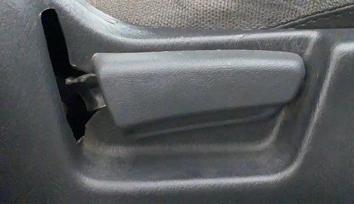 2016 Maruti Alto K10 VXI P, Petrol, Manual, 57,110 km, Driver Side Adjustment Panel