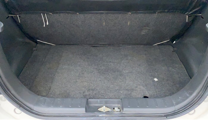 2016 Maruti Alto K10 VXI P, Petrol, Manual, 57,110 km, Boot Inside