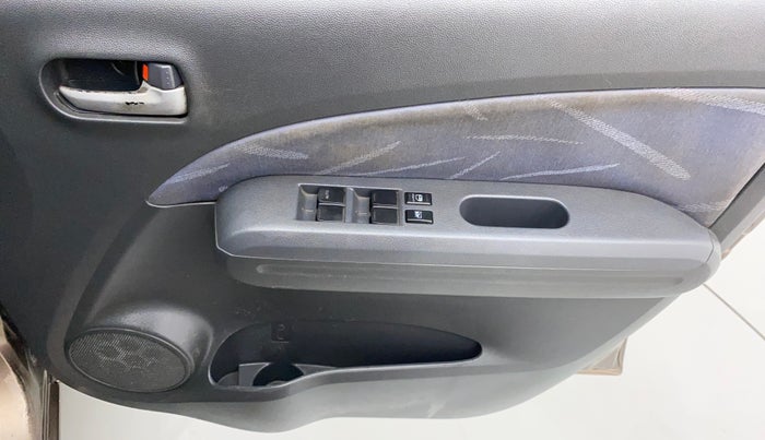 2012 Maruti Ritz VXI, Petrol, Manual, 1,20,973 km, Driver Side Door Panels Control