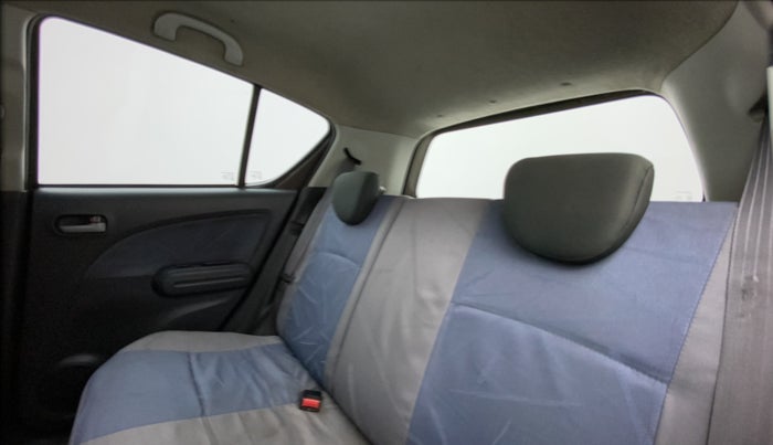 2012 Maruti Ritz VXI, Petrol, Manual, 1,20,973 km, Right Side Rear Door Cabin