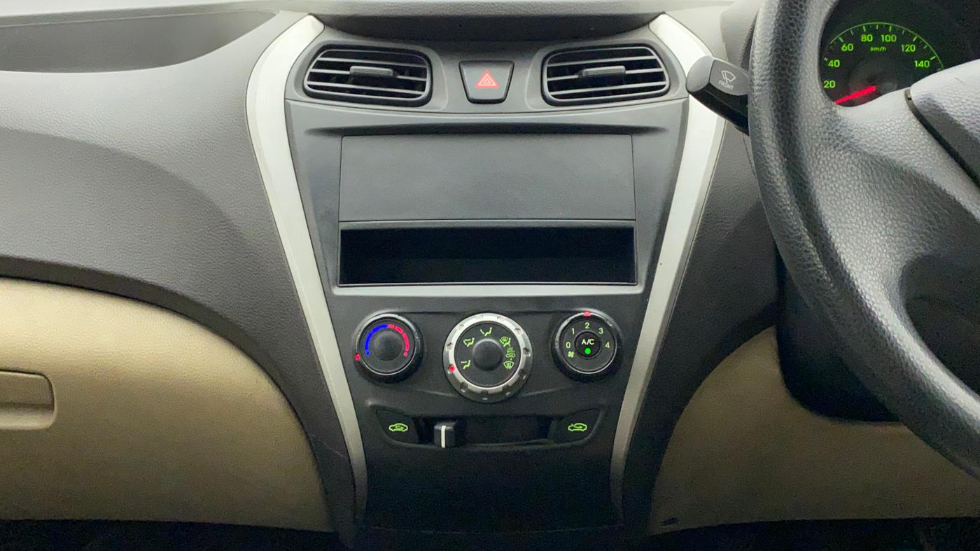 2014 Hyundai Eon ERA +, Petrol, Manual, 49,326 km, Air Conditioner