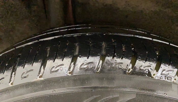 2019 Maruti Vitara Brezza ZDI PLUS AMT, Diesel, Automatic, 29,854 km, Right Rear Tyre Tread