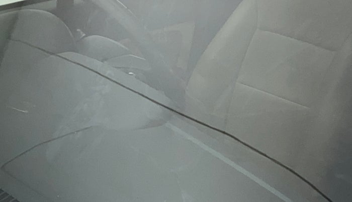 2018 Honda Amaze 1.2L I-VTEC V CVT, Petrol, Automatic, 1,07,099 km, Front windshield - Minor spot on windshield
