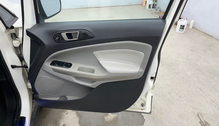 2016 Ford Ecosport TITANIUM 1.5L PETROL AT, Petrol, Automatic, 81,465 km, Driver Side Door Panels Control