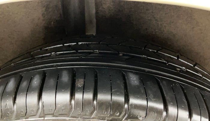 2016 Ford Ecosport TITANIUM 1.5L PETROL AT, Petrol, Automatic, 81,465 km, Right Rear Tyre Tread