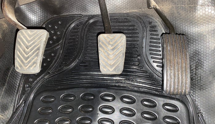 2016 Hyundai Eon MAGNA +, Petrol, Manual, 23,133 km, Pedals