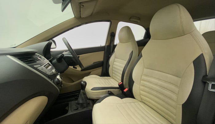 2016 Hyundai Eon MAGNA +, Petrol, Manual, 23,133 km, Right Side Front Door Cabin