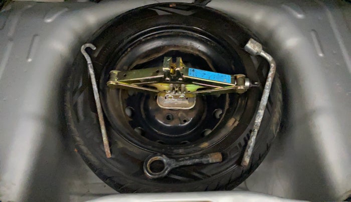 2016 Hyundai Eon MAGNA +, Petrol, Manual, 23,133 km, Spare Tyre