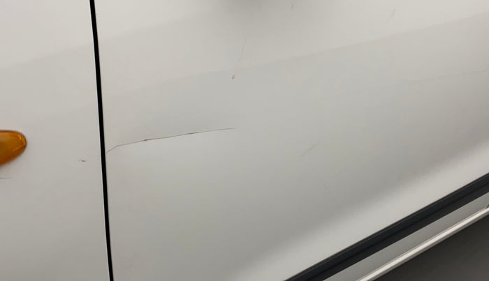 2017 Maruti Wagon R 1.0 VXI AMT, Petrol, Automatic, 21,177 km, Front passenger door - Slightly dented