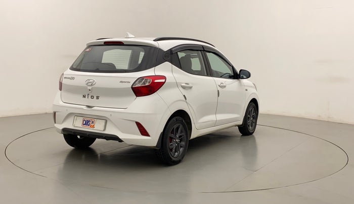 2021 Hyundai GRAND I10 NIOS SPORTZ AMT 1.2 KAPPA VTVT, Petrol, Automatic, 45,593 km, Right Back Diagonal