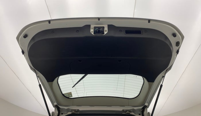 2018 Mahindra XUV500 W7, Diesel, Manual, 18,486 km, Boot Door Open