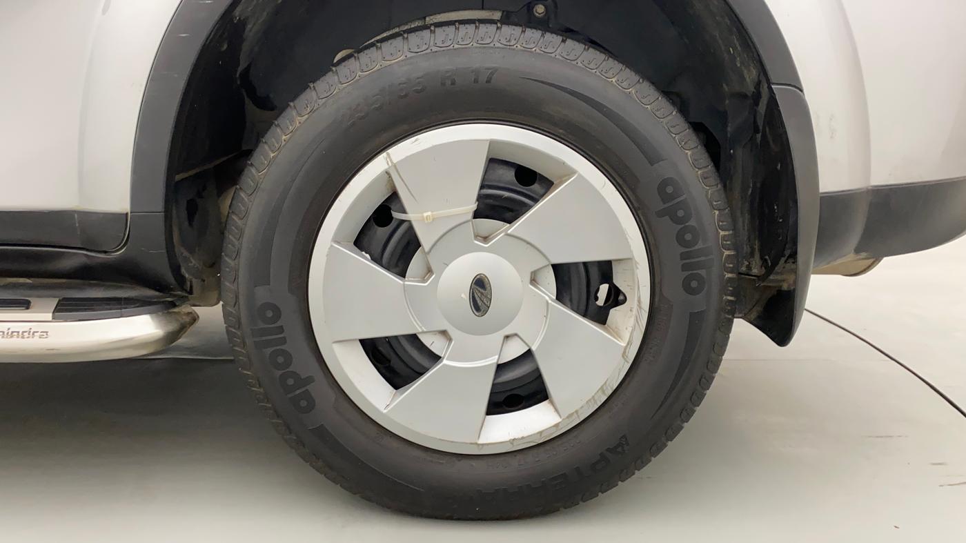 2018 Mahindra XUV500 W7, Diesel, Manual, 18,486 km, Left Rear Wheel