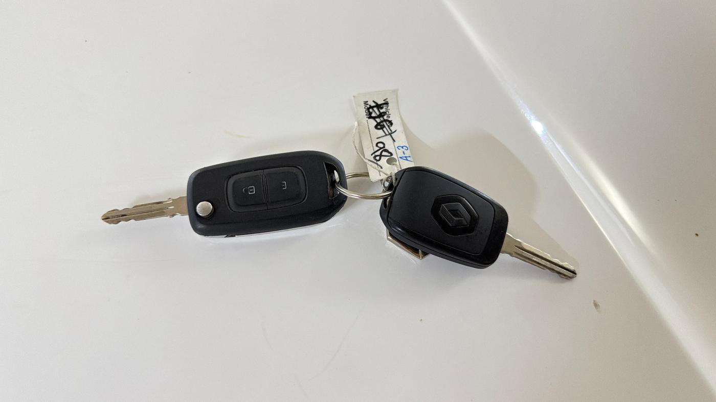 2021 Renault TRIBER RXT, Petrol, Manual, 36,951 km, Key Close Up