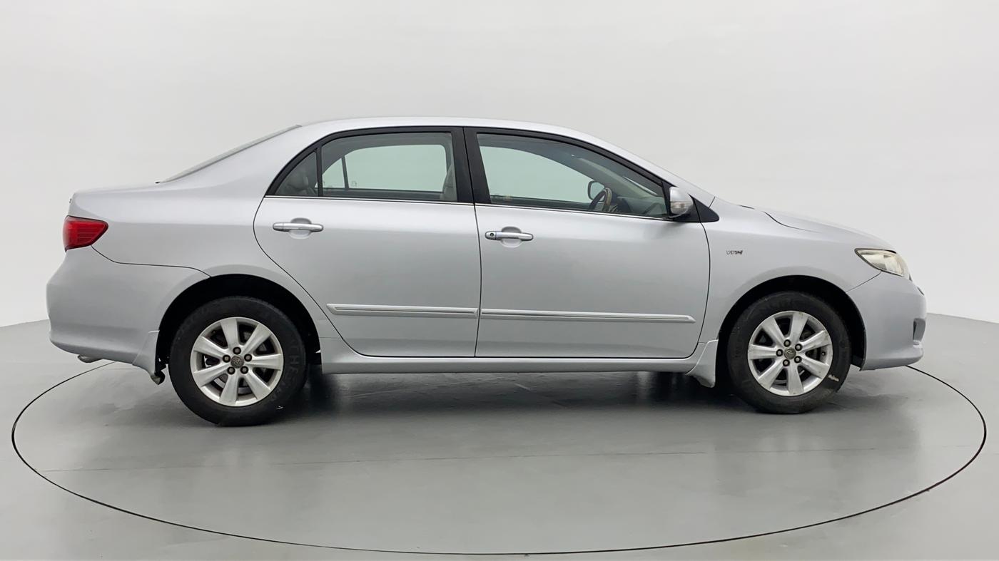 2010 Toyota Corolla Altis 1.8 G, Petrol, Manual, 52,747 km, Right Side View