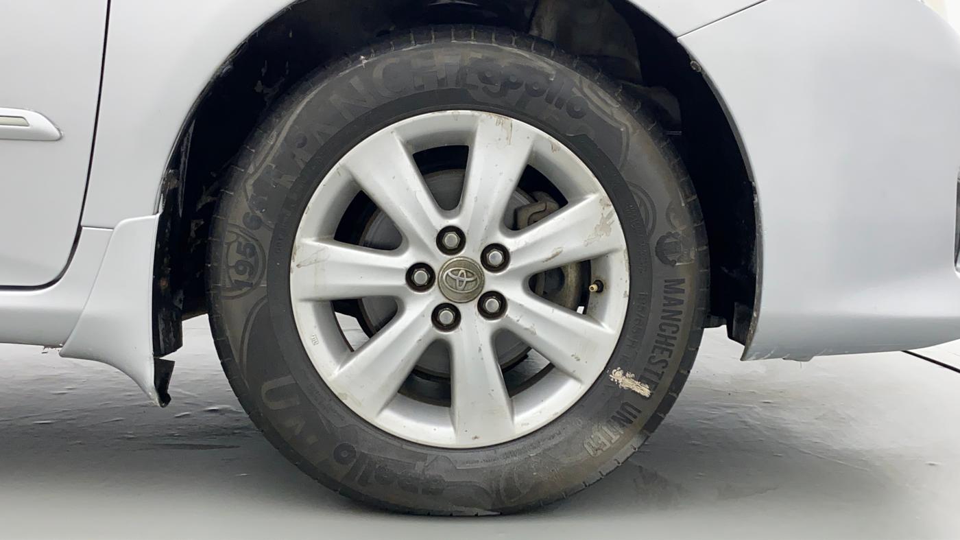 2010 Toyota Corolla Altis 1.8 G, Petrol, Manual, 52,747 km, Right Front Wheel
