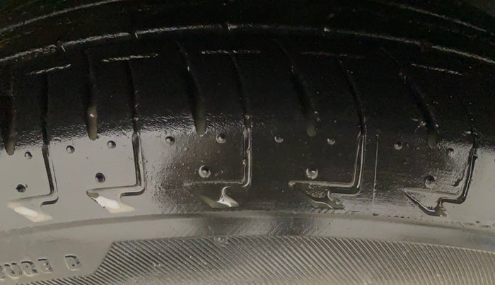 2021 Maruti Celerio ZXI AMT, Petrol, Automatic, 28,416 km, Right Front Tyre Tread