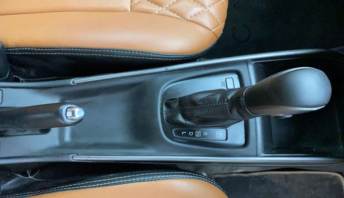 2020 Toyota Glanza V CVT, Petrol, Automatic, 82,676 km, Gear Lever