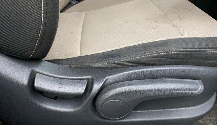 2016 Hyundai Elite i20 ASTA 1.2 (O), Petrol, Manual, 72,641 km, Driver Side Adjustment Panel