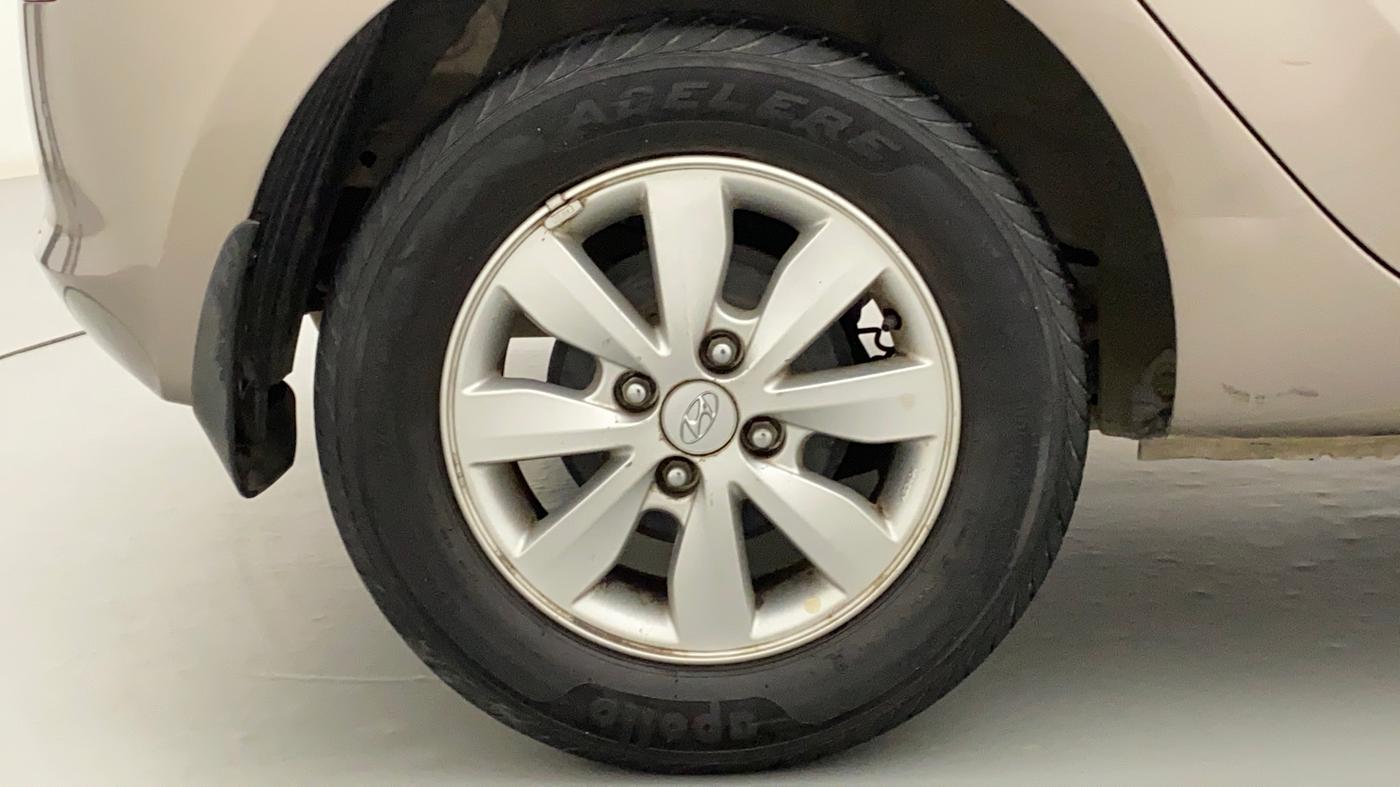 2013 Hyundai i20 SPORTZ 1.2 VTVT, Petrol, Manual, 40,768 km, Right Rear Wheel