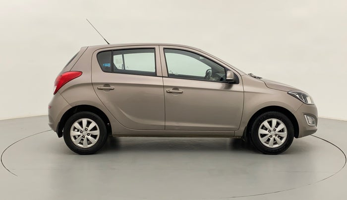 2013 Hyundai i20 SPORTZ 1.2 VTVT, Petrol, Manual, 40,768 km, Right Side