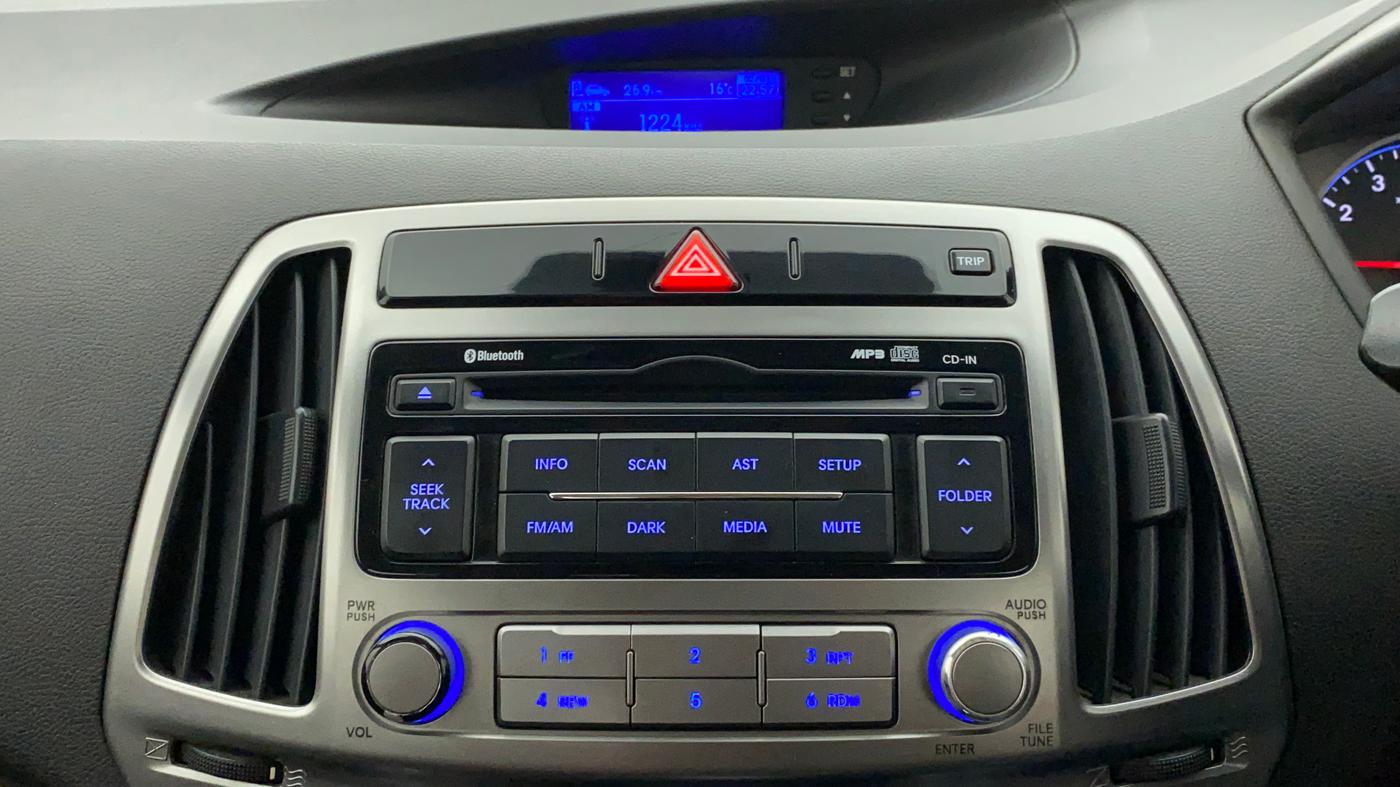 2013 Hyundai i20 SPORTZ 1.2 VTVT, Petrol, Manual, 40,768 km, Infotainment System