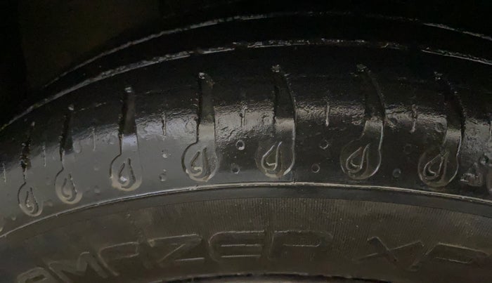 2022 Renault Kwid CLIMBER 1.0 AMT (O), Petrol, Automatic, 91,025 km, Left Front Tyre Tread