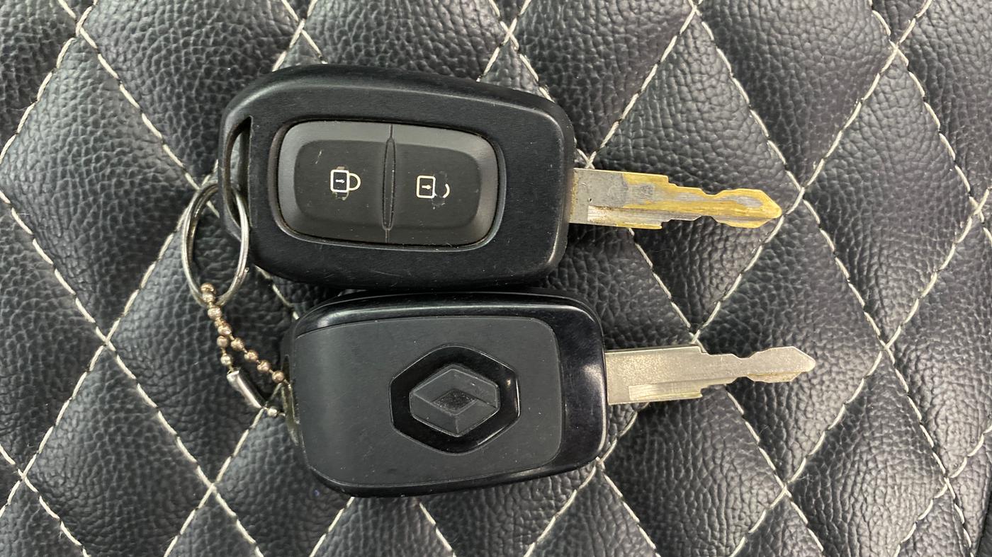 2021 Renault Kwid RXT 1.0 AMT (O), Petrol, Automatic, 36,240 km, Key Close Up