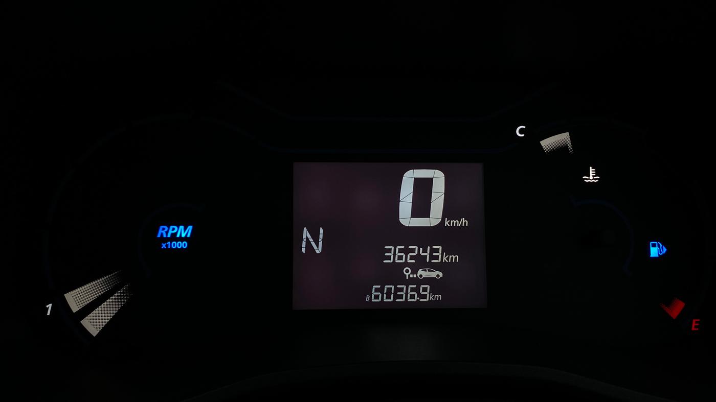2021 Renault Kwid RXT 1.0 AMT (O), Petrol, Automatic, 36,240 km, Odometer Image