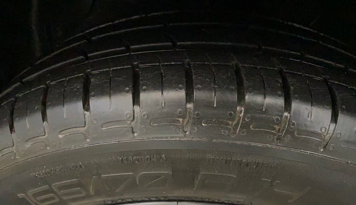 2022 Hyundai GRAND I10 NIOS SPORTZ 1.2 KAPPA VTVT, Petrol, Manual, 18,881 km, Left Front Tyre Tread