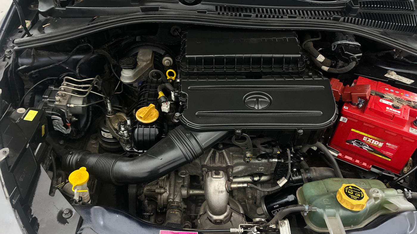 2022 Tata Tiago XT CNG, CNG, Manual, 1,13,357 km, Engine View - Right