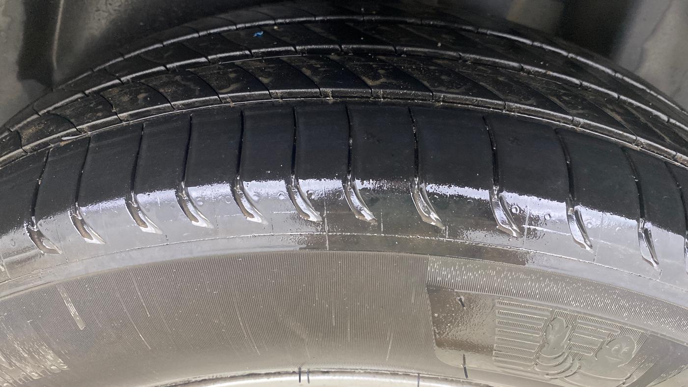 2019 Jeep Compass SPORT PLUS 1.4 PETROL, Petrol, Manual, 81,484 km, Left Rear Tyre Tread