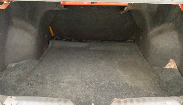 2014 Maruti Ciaz ZDI, Diesel, Manual, 71,574 km, Boot Inside