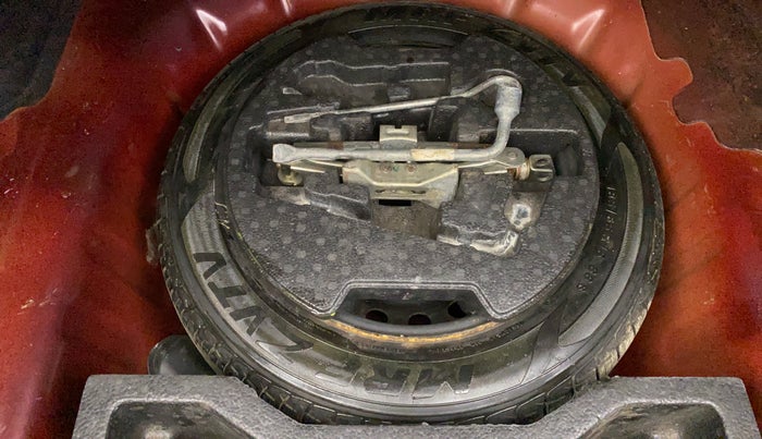 2014 Maruti Ciaz ZDI, Diesel, Manual, 71,574 km, Spare Tyre