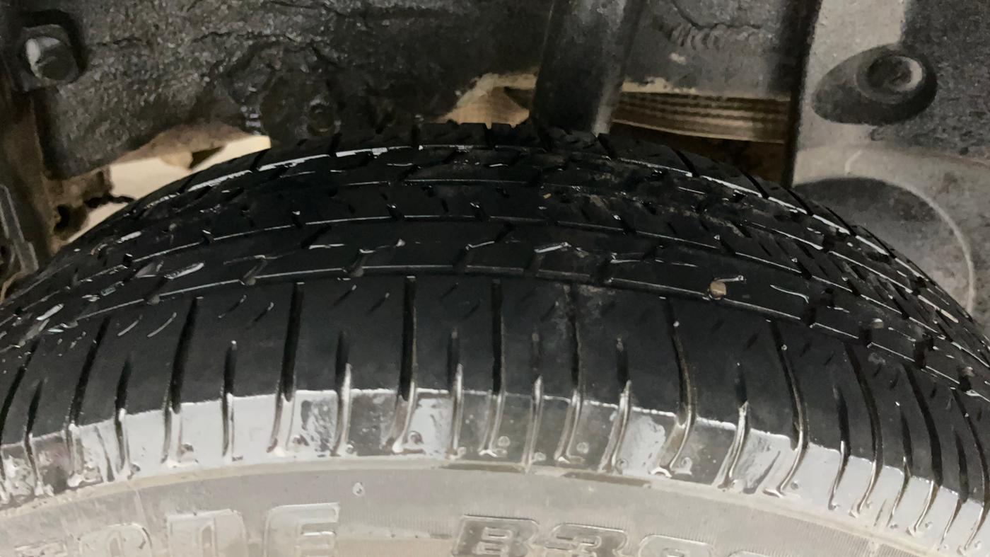 2015 Renault Duster RXL PETROL, Petrol, Manual, 51,800 km, Left Rear Tyre Tread