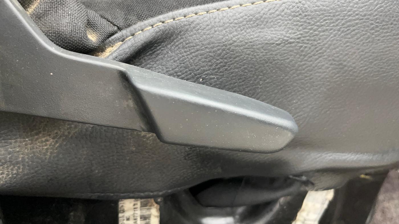 2015 Renault Duster RXL PETROL, Petrol, Manual, 51,800 km, Driver Side Adjustment Panel