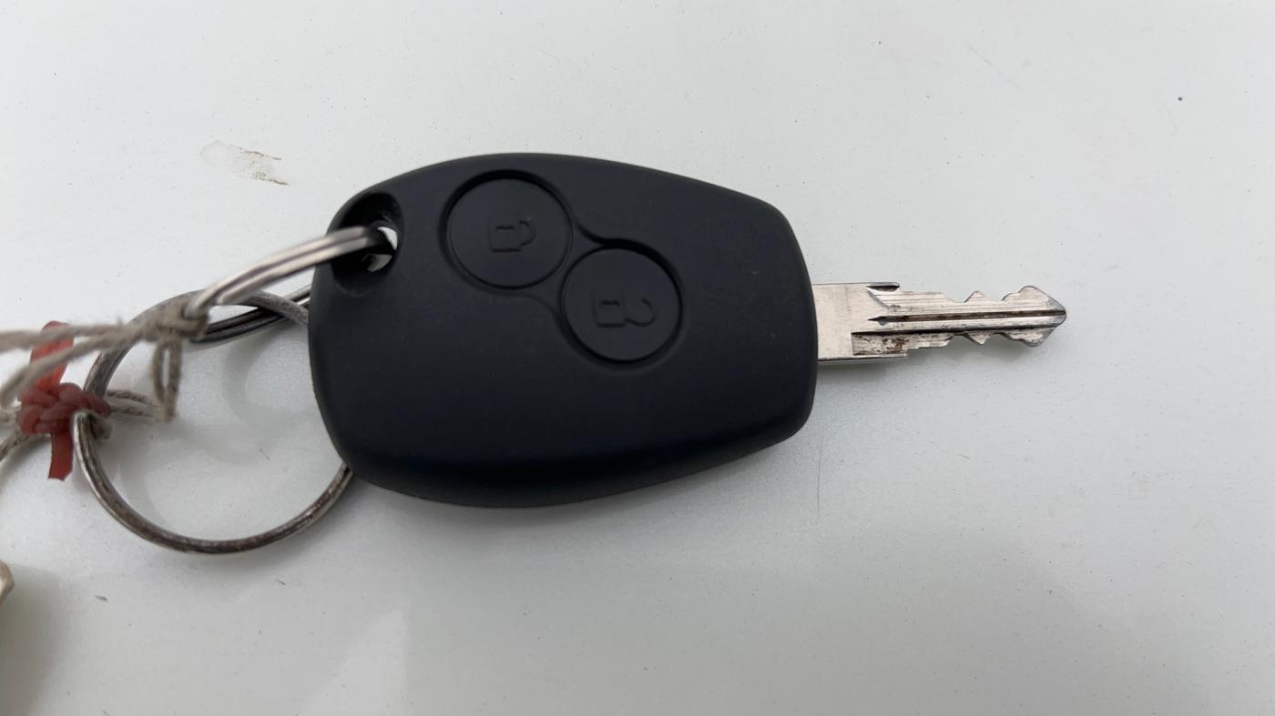 2015 Renault Duster RXL PETROL, Petrol, Manual, 51,800 km, Key Close Up