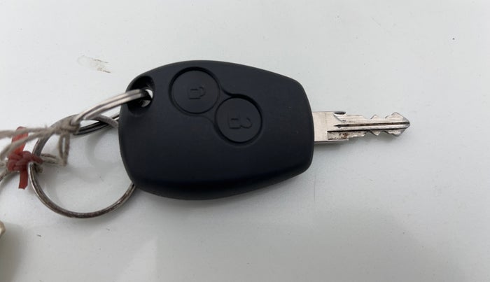 2015 Renault Duster RXL PETROL, Petrol, Manual, 51,751 km, Key Close Up