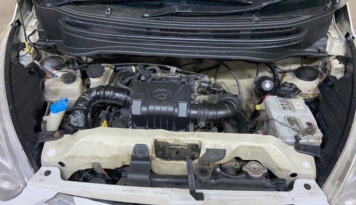 2017 Hyundai Eon ERA + SE, Petrol, Manual, 1,32,347 km, Engine View