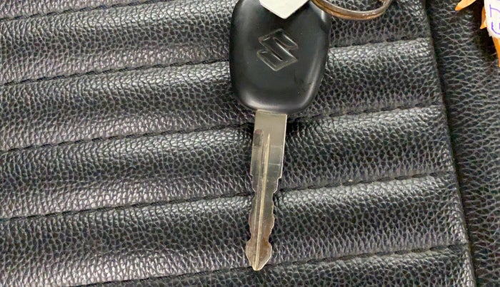 2018 Maruti Wagon R 1.0 LXI, Petrol, Manual, 60,058 km, Key Close Up