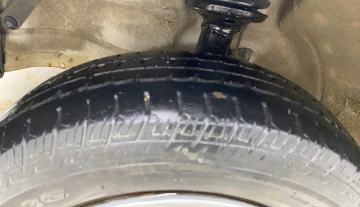 2018 Maruti Wagon R 1.0 LXI, Petrol, Manual, 60,058 km, Left Front Tyre Tread