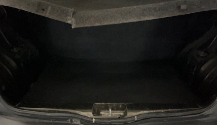 2017 Renault Kwid CLIMBER 1.0 AMT, Petrol, Automatic, 41,612 km, Boot Inside